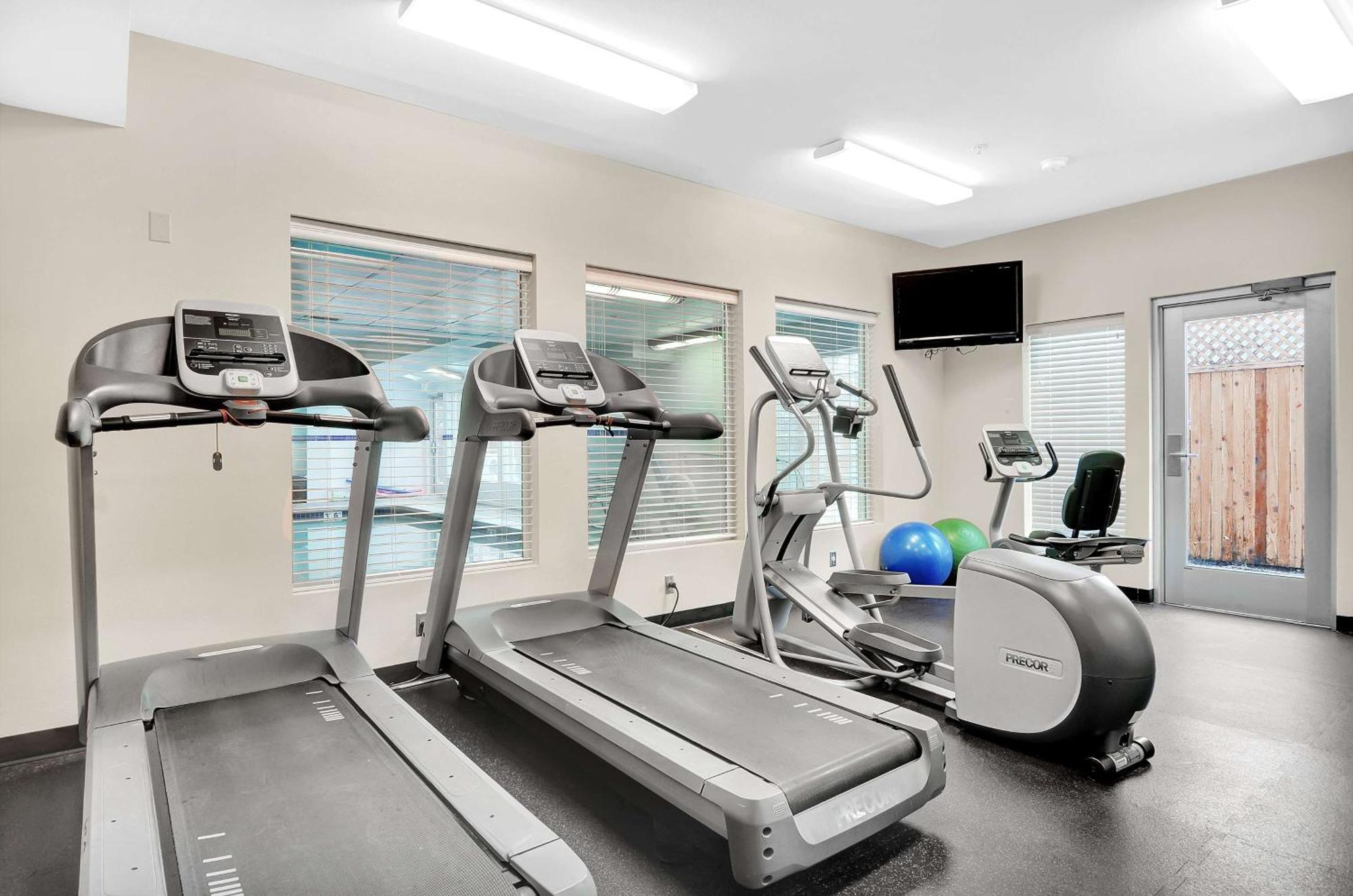 Executive Residency By Best Western Navigator Inn & Suites Эверетт Экстерьер фото